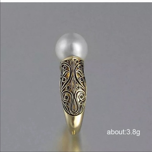 New Women’s Yellow Gold Plated Pearl Ring - Picture 5 of 5